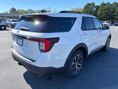 New 2026 Ford Explorer ST-Line w/ Premium Package