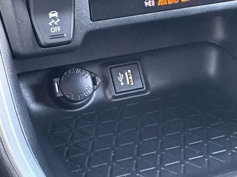 Used 2024 Toyota RAV4 LE FWD image 32