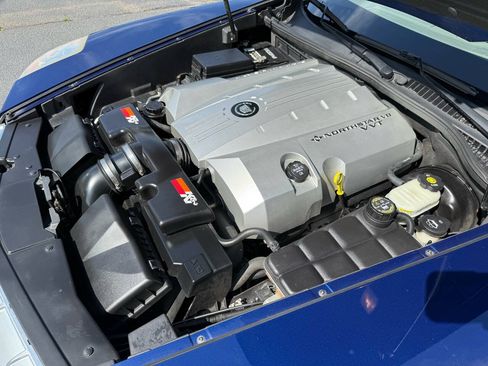 Used 2005 Cadillac XLR RWD image 25