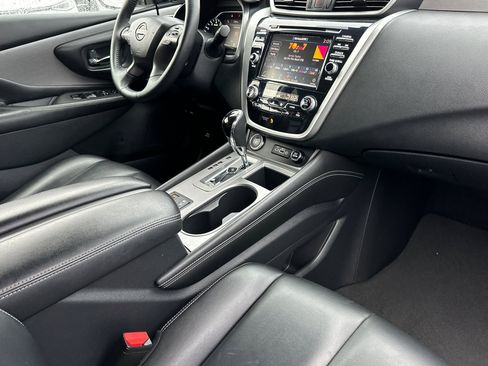 Used 2023 Nissan Murano SV image 17