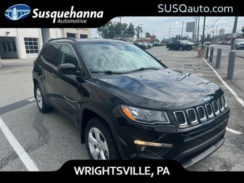 Used 2019 Jeep Compass Latitude w/ Popular Equipment Group AWD/4WD image 1