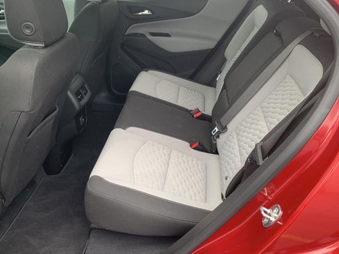 Used 2021 Chevrolet Equinox LT AWD/4WD image 16