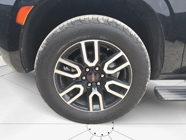 Used 2021 GMC Yukon XL AT4 w/ AT4 Premium Plus Package AWD/4WD image 24