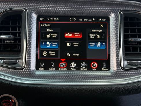 Used 2015 Dodge Challenger SRT Hellcat RWD image 14