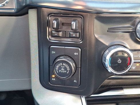 Used 2023 Ford F150 Limited image 26