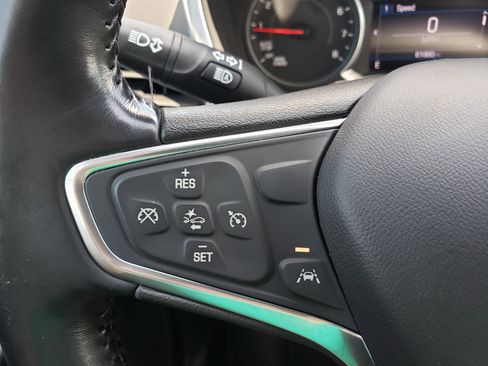 Used 2022 Chevrolet Equinox LT w/ Driver Convenience Package image 16