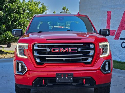 Used 2021 GMC Sierra 1500 AT4 w/ AT4 Value Package AWD/4WD image 2