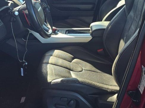 Used 2015 Land Rover Range Rover Evoque Dynamic image 4