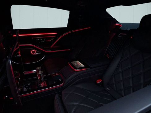 Used 2023 Mercedes-Benz Maybach S 580 Maybach S 580 image 42