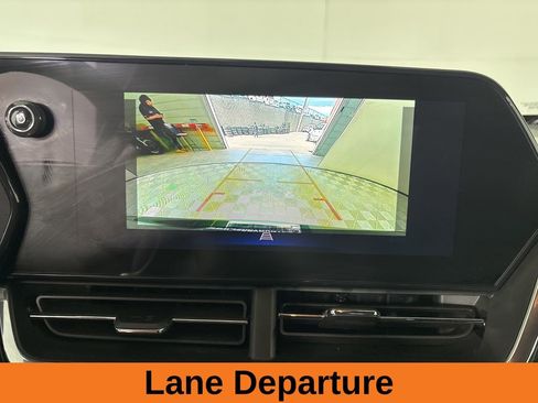 Used 2025 Chevrolet Trax RS w/ Driver Confidence Package image 14