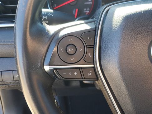 Used 2018 Toyota Camry XSE image 22