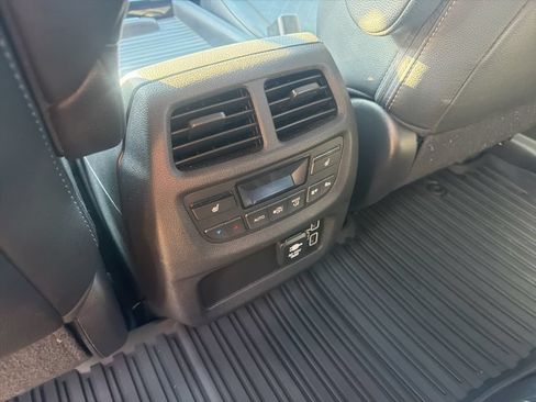 Used 2019 Honda Passport Touring image 14