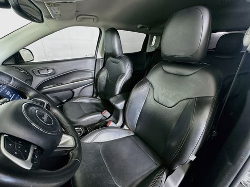 Used 2019 Jeep Compass Limited FWD image 13