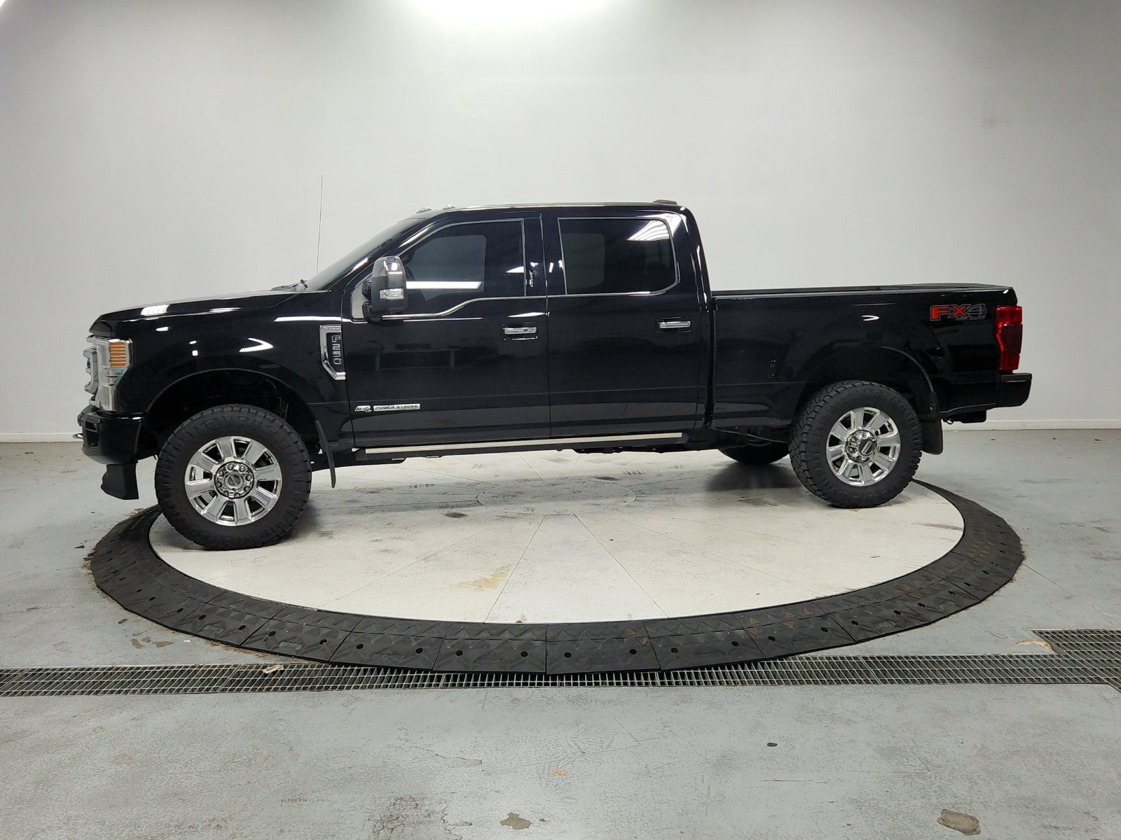 Used 2020 Ford F250 Platinum AWD/4WD image 5