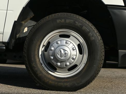 Used 2024 RAM 3500 Tradesman image 21