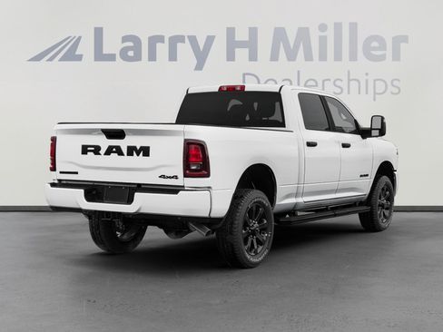 New 2026 RAM 2500 Big Horn AWD/4WD image 2