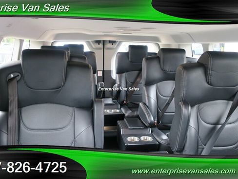Used 2023 Ford Transit 350 XLT RWD image 14