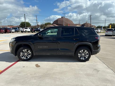 Used 2025 Chevrolet Equinox LT FWD image 4