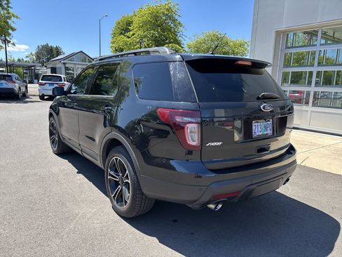 Used 2015 Ford Explorer Sport w/ Equipment Group 401A AWD/4WD image 3