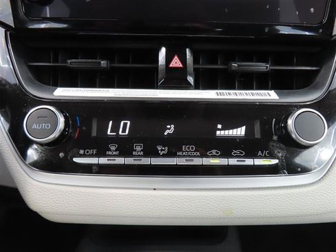 Used 2023 Toyota Corolla LE FWD image 21