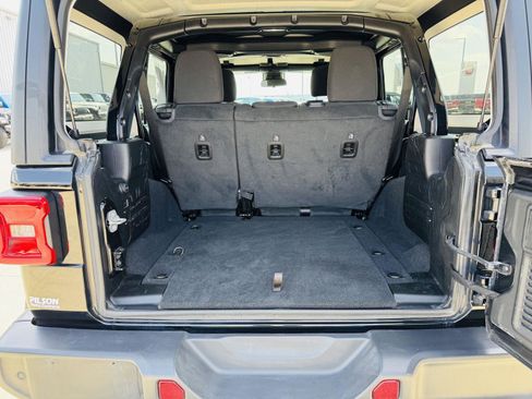 Used 2023 Jeep Wrangler Sport S image 24