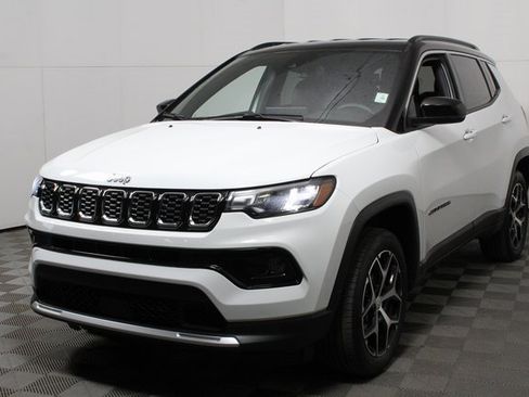 Used 2024 Jeep Compass Limited image 3