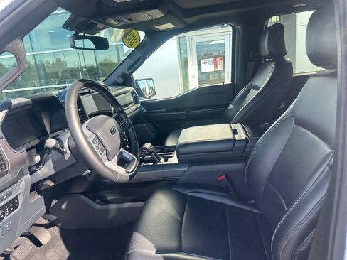 Used 2025 Ford F150 Lariat AWD/4WD image 9
