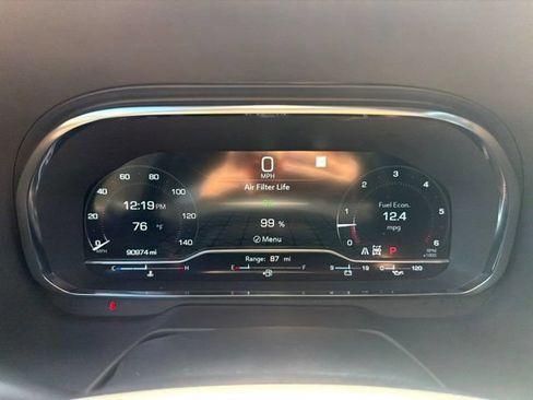 Used 2022 GMC Yukon SLE w/ Gmc Pro Safety Plus Package AWD/4WD image 36