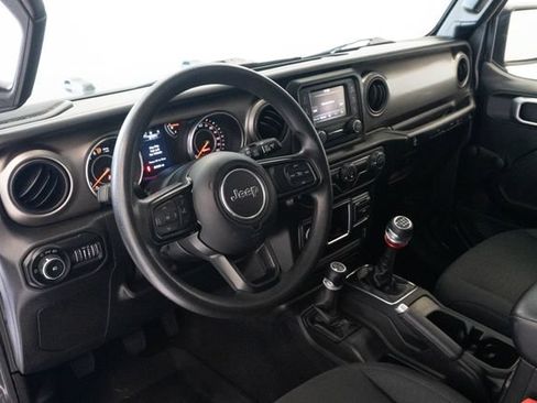 Used 2020 Jeep Wrangler Unlimited Sport AWD/4WD image 3