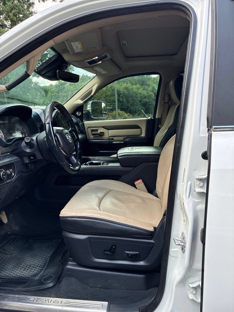Used 2020 RAM 3500 Limited AWD/4WD image 9