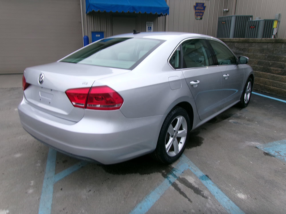 Used 2013 Volkswagen Passat 2.5 SE FWD image 5