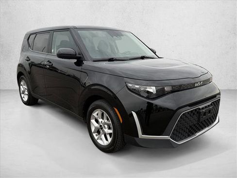 Used 2024 Kia Soul LX w/ Option Group 015 image 3