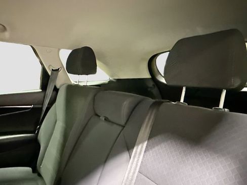 Used 2017 Kia Sorento L image 23