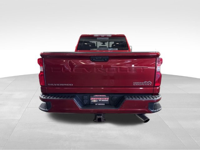 Used 2021 Chevrolet Silverado 2500 High Country w/ Technology Package AWD/4WD image 8