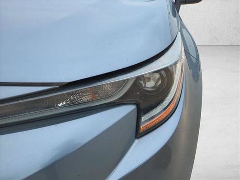Used 2020 Toyota Corolla LE FWD image 9