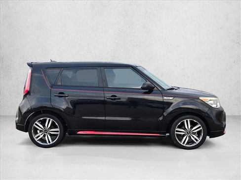 Used 2015 Kia Soul + image 4