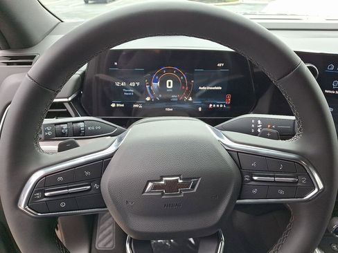 New 2026 Chevrolet Suburban Z71 w/ Z71 Off-Road Package image 9