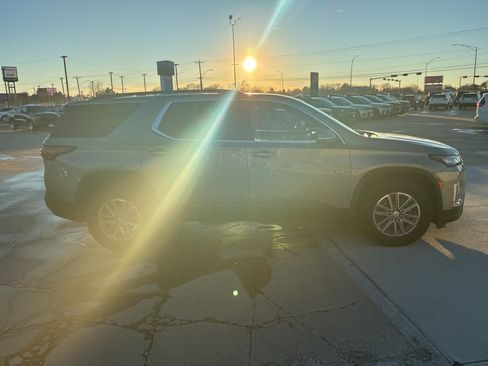 Used 2023 Chevrolet Traverse LT w/ LPO, Floor Liner Package image 7