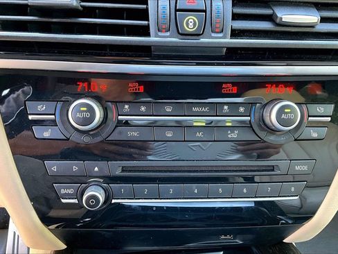 Used 2018 BMW X5 xDrive40e image 24