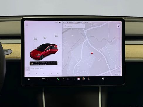 Used 2018 Tesla Model 3 Long Range image 24