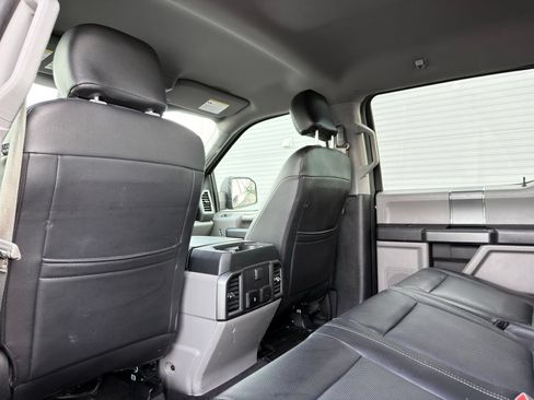 Used 2020 Ford F150 XLT w/ Equipment Group 302A Luxury AWD/4WD image 29