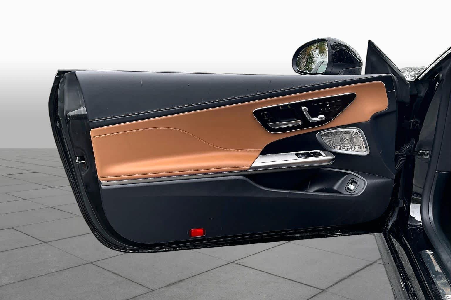 Certified 2025 Mercedes-Benz CLE 300 4MATIC Coupe image 20