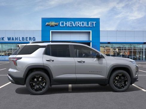 New 2026 Chevrolet Equinox LT w/ Convenience Package II FWD image 5