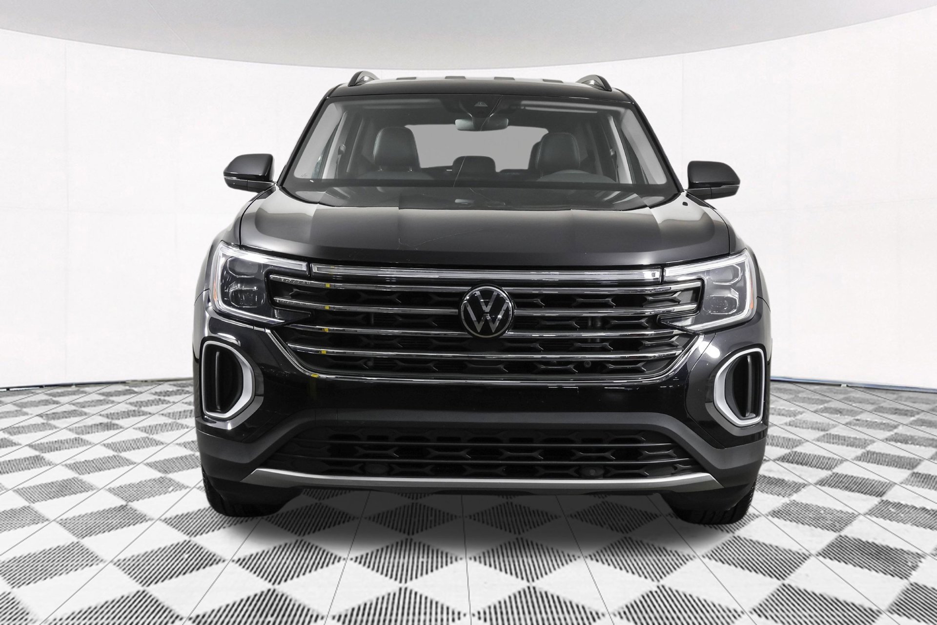 Used 2024 Volkswagen Atlas SE AWD/4WD image 10