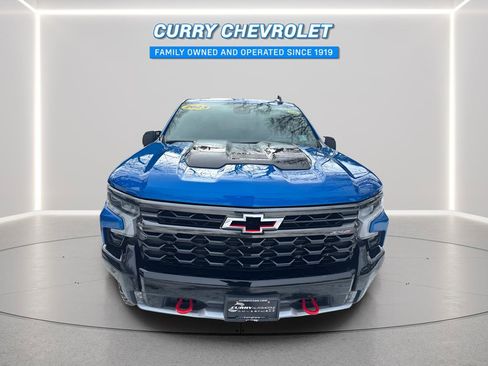 Used 2023 Chevrolet Silverado 1500 ZR2 w/ Technology Package image 3