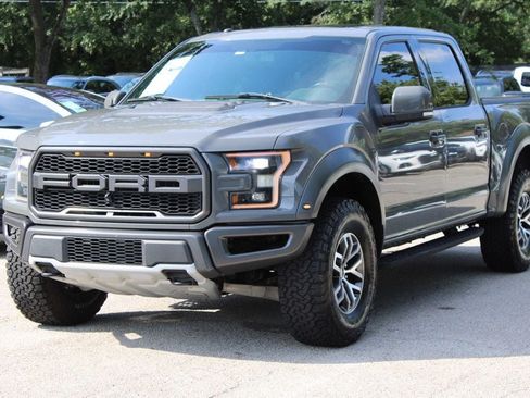 Used 2018 Ford F150 Raptor w/ Equipment Group 802A Luxury AWD/4WD image 3