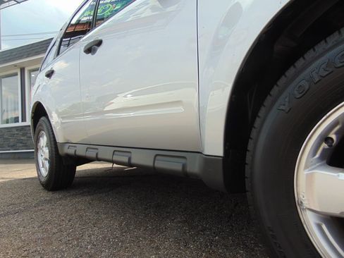 Used 2011 Ford Escape XLT AWD/4WD image 12