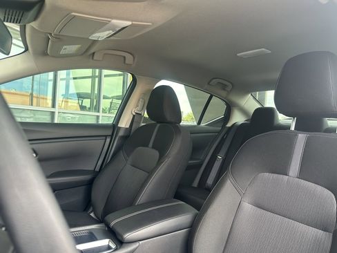 Used 2025 Nissan Sentra SV w/ Trunk Package FWD image 27