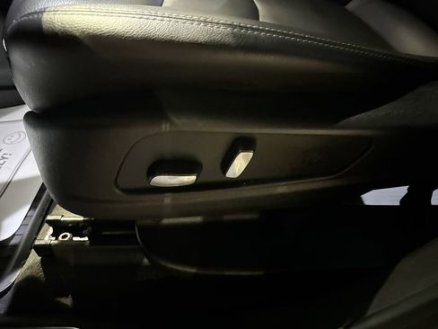 Used 2021 Cadillac XT5 Luxury w/ LPO, Floor Liner Package image 14