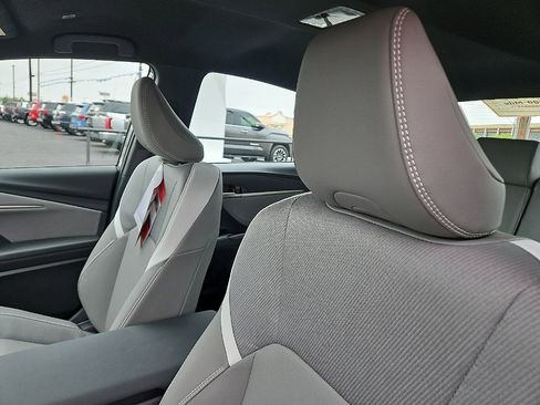 Certified 2026 Toyota Camry SE w/ Convenience Package FWD image 11